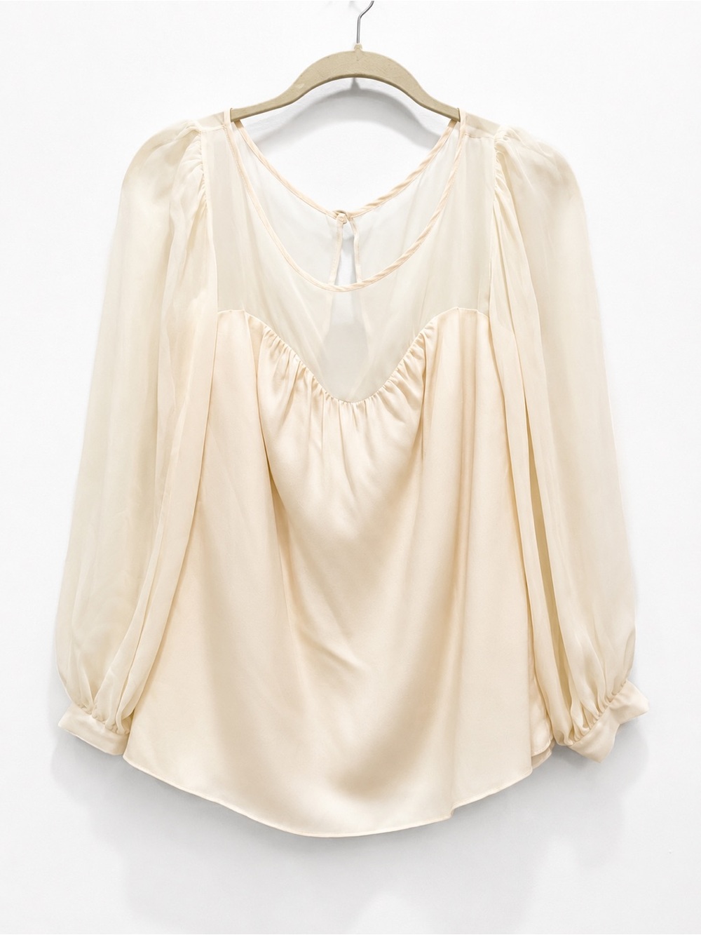 Leona by Lauren Leonard Silk Blouse Size 4 Cream Sheer Puff Sleeve Romantic Top